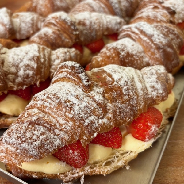 Aardbei croissant