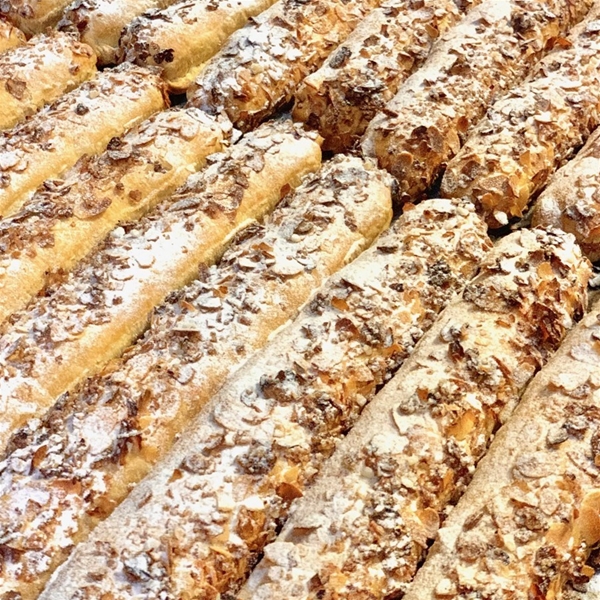 Roomboter amandelstaaf